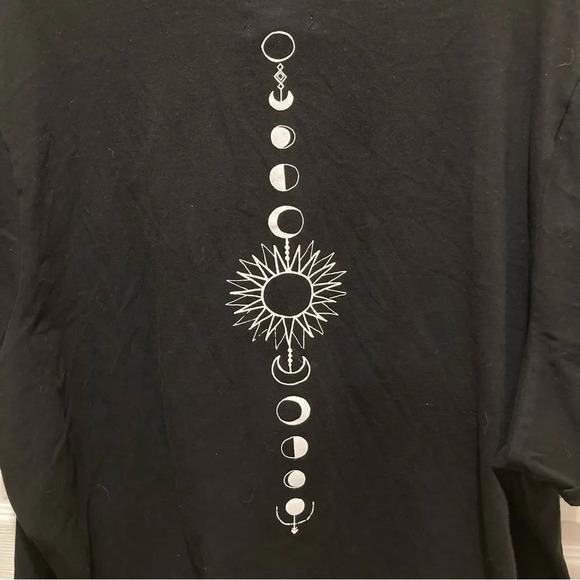 HOT TOPIC Grommet & D-Ring Strap Mock Neck Cutout Girls Crop T-Shirt Size 5X Jr - Picture 7 of 7